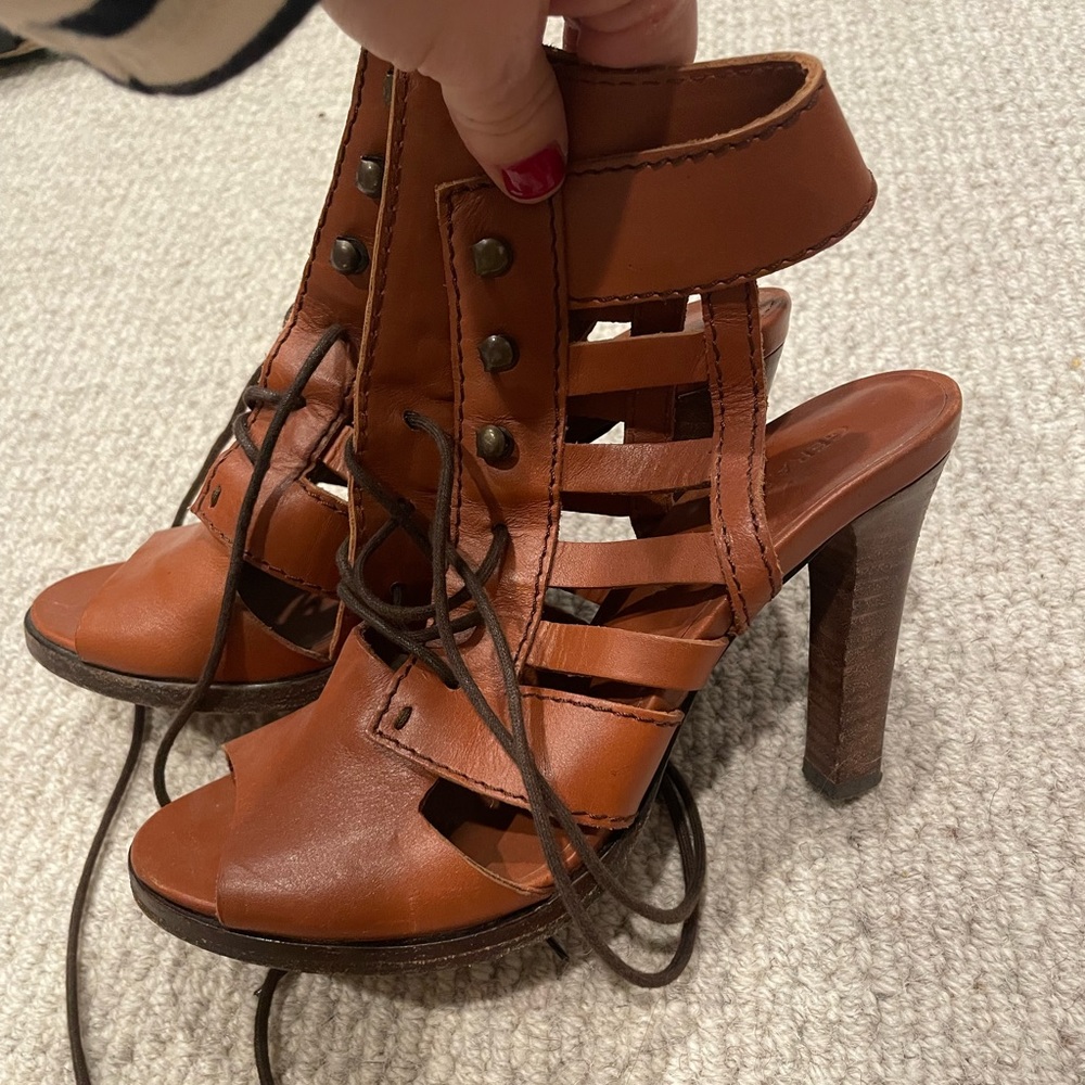 Gerard Darel lace up heels